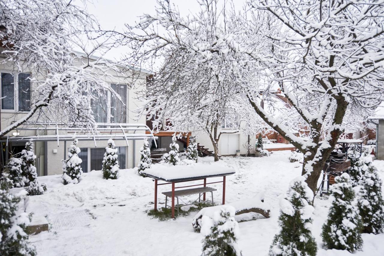 Квартира Для Вас! Вул. Голинського, 8! Apartment Lviv Exterior photo